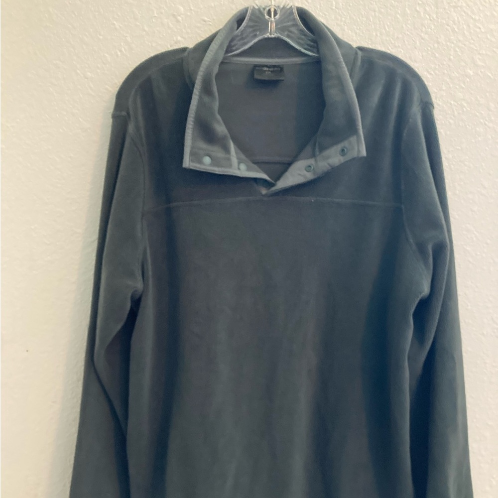 32o HEAT blue-gray fleece XL poly blend.